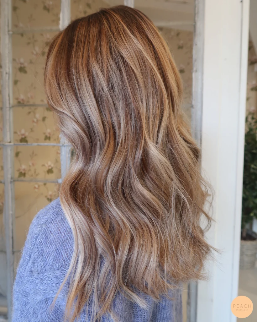 Lowlights & Highlights med mjuk root shadow
