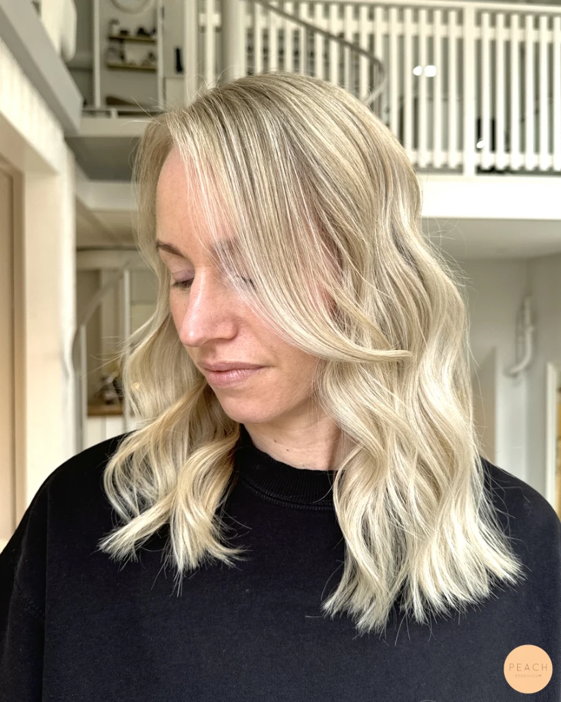 Soft blonde – salongsresultat av Josefine Eklund, 22 april 2024