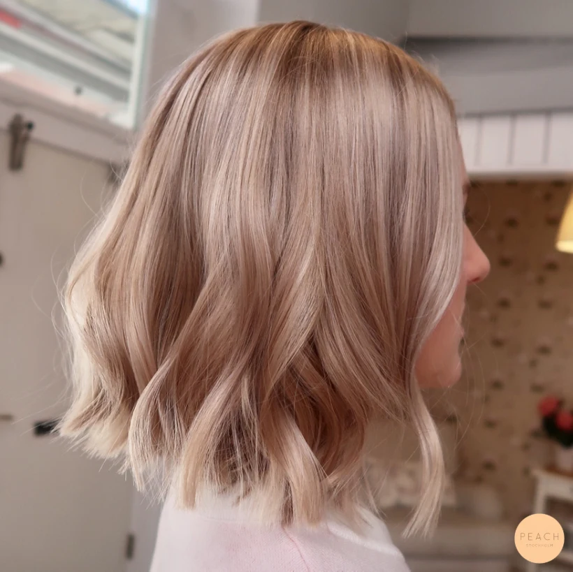 Naturlig balayage med kortare klippning
