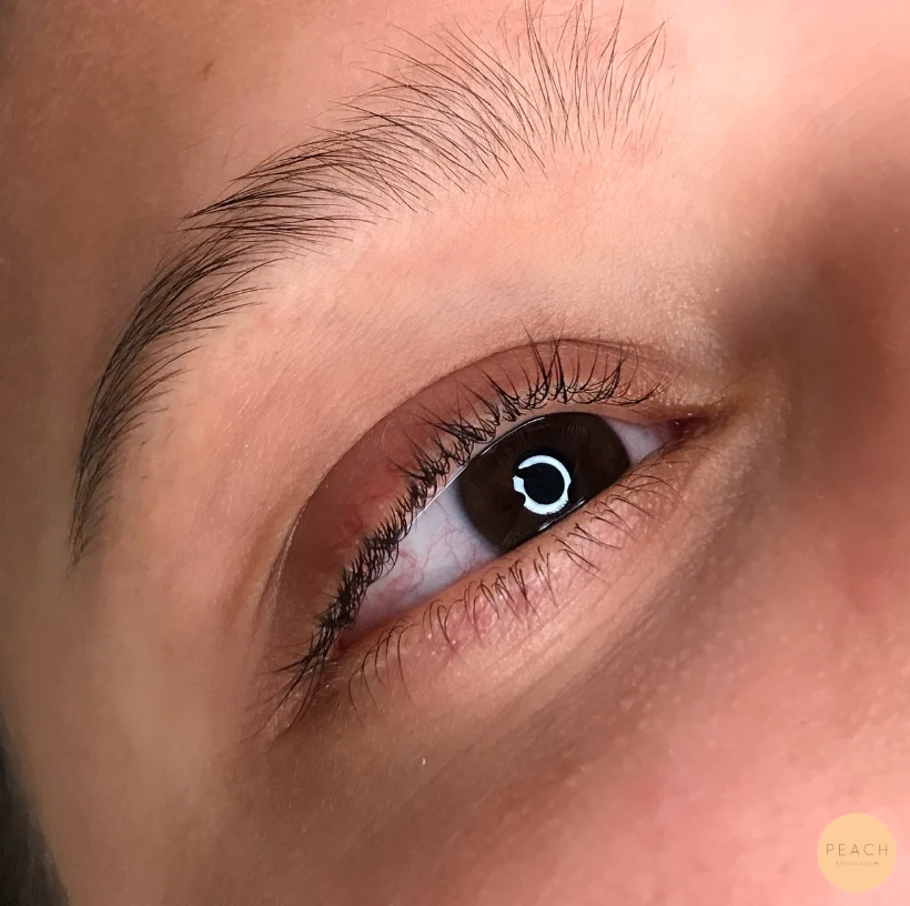 Från fransförlängning till Yumi keratin lashlift