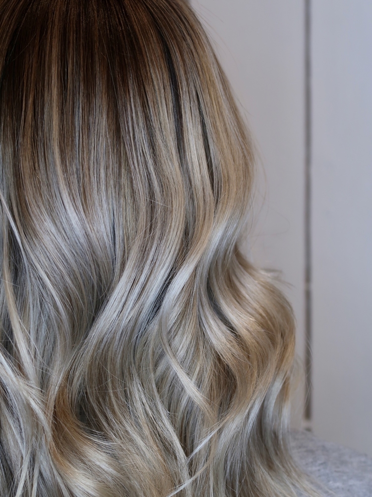 Balayage hair blonde, foilayage slingor