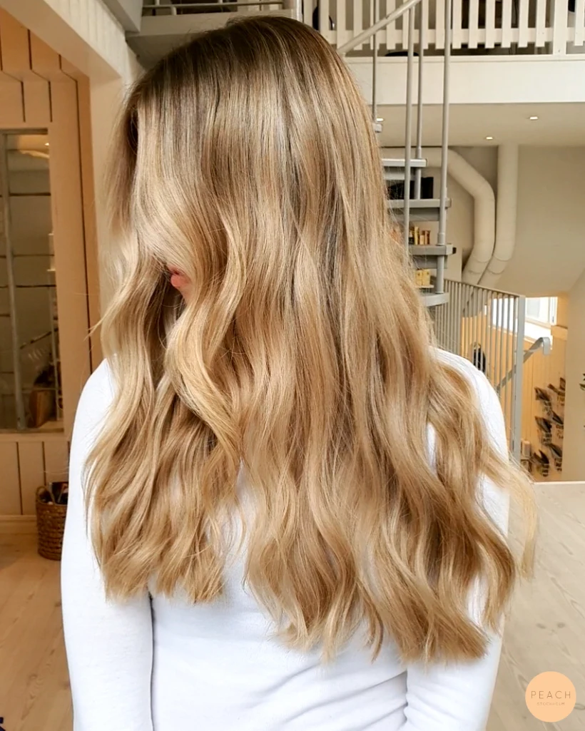 Sandy balayage med krämig ton