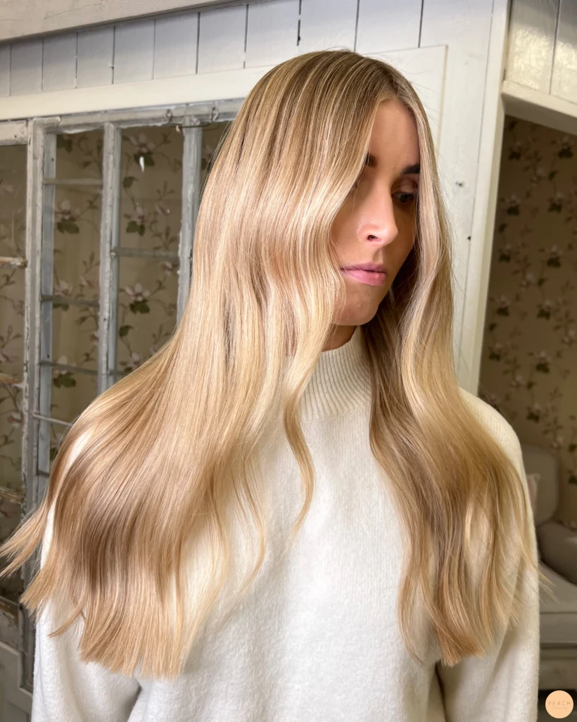 Creamy vanilla blonde hair🌸