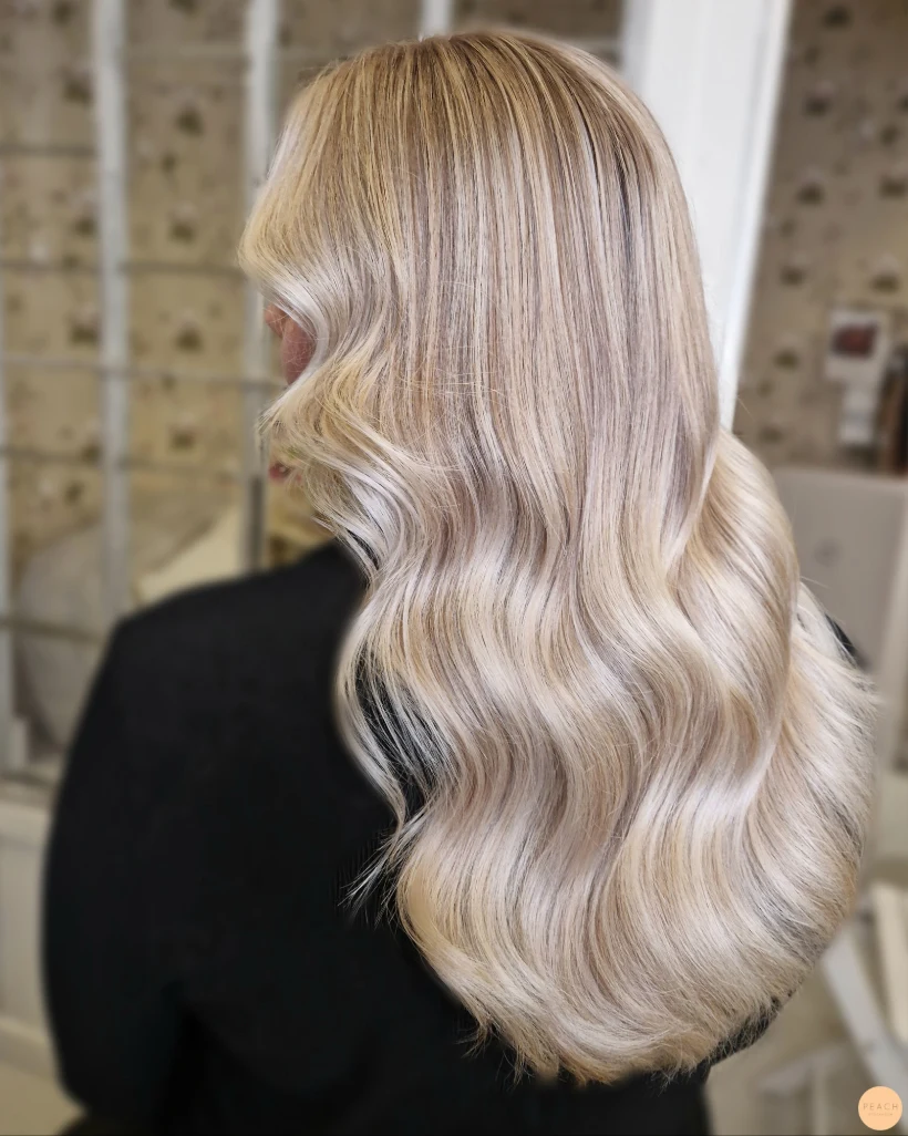 Crispy blonde 🤍