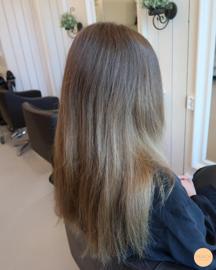 Krämig varmt hår i balayage teknik