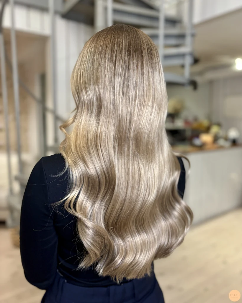 Beige blond hårfärg