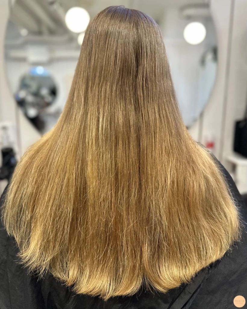 Beige balayage hårfärg