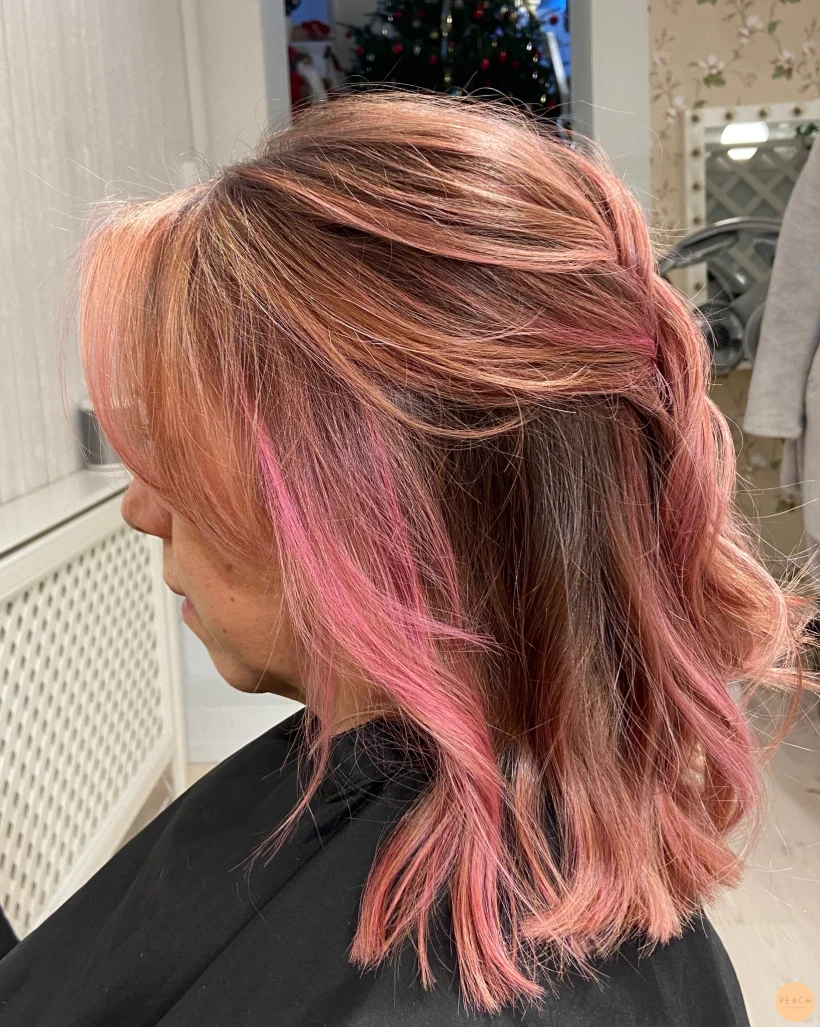 Peach rosa hår