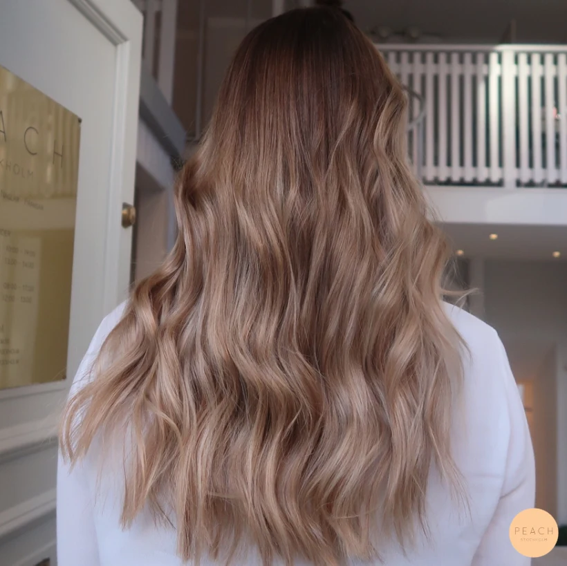 Balayage stockholm med mjuk root shadow