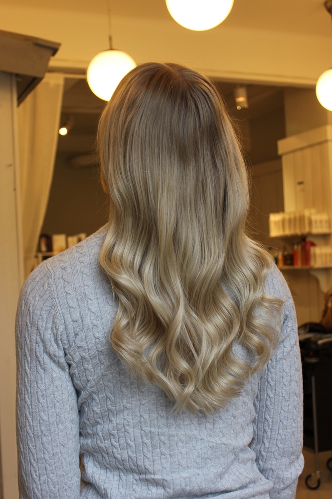 Kall blond sombre hårfärg