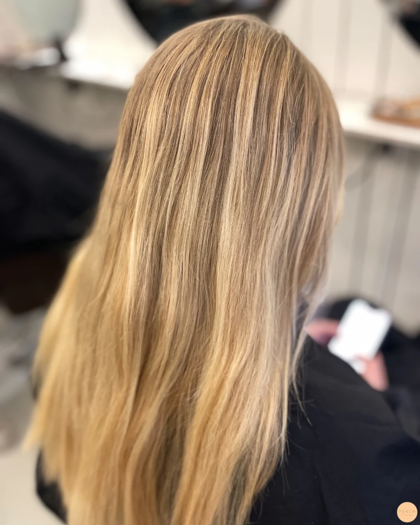 Creamy Vanilla ✨
Skiftningar med ljusa & mörka slingor