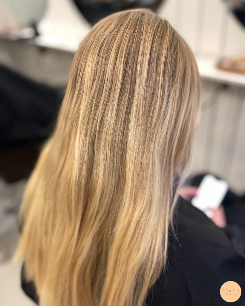 Creamy Vanilla ✨
Skiftningar med ljusa & mörka slingor