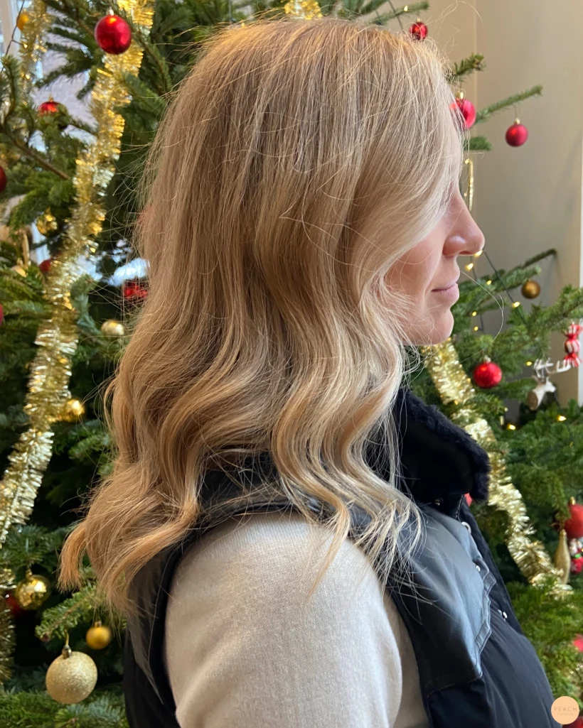 Soft blond faceframe