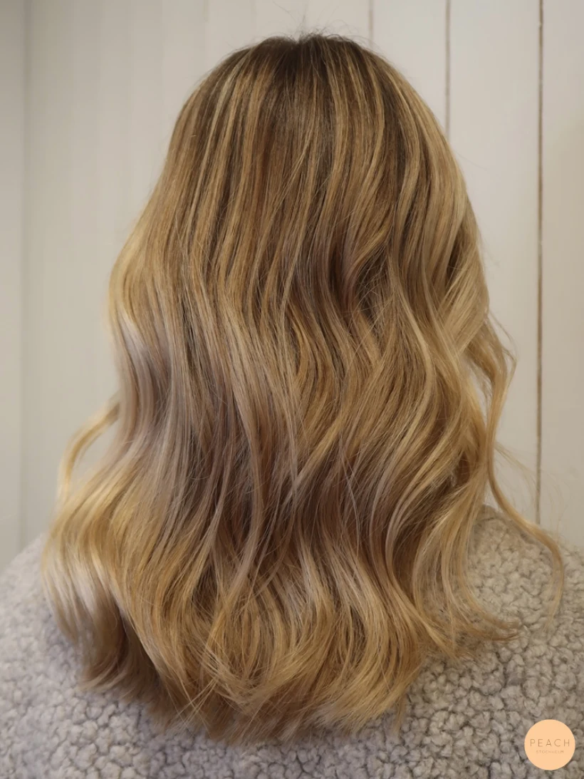 Naturlig balayage med ljusa slingor