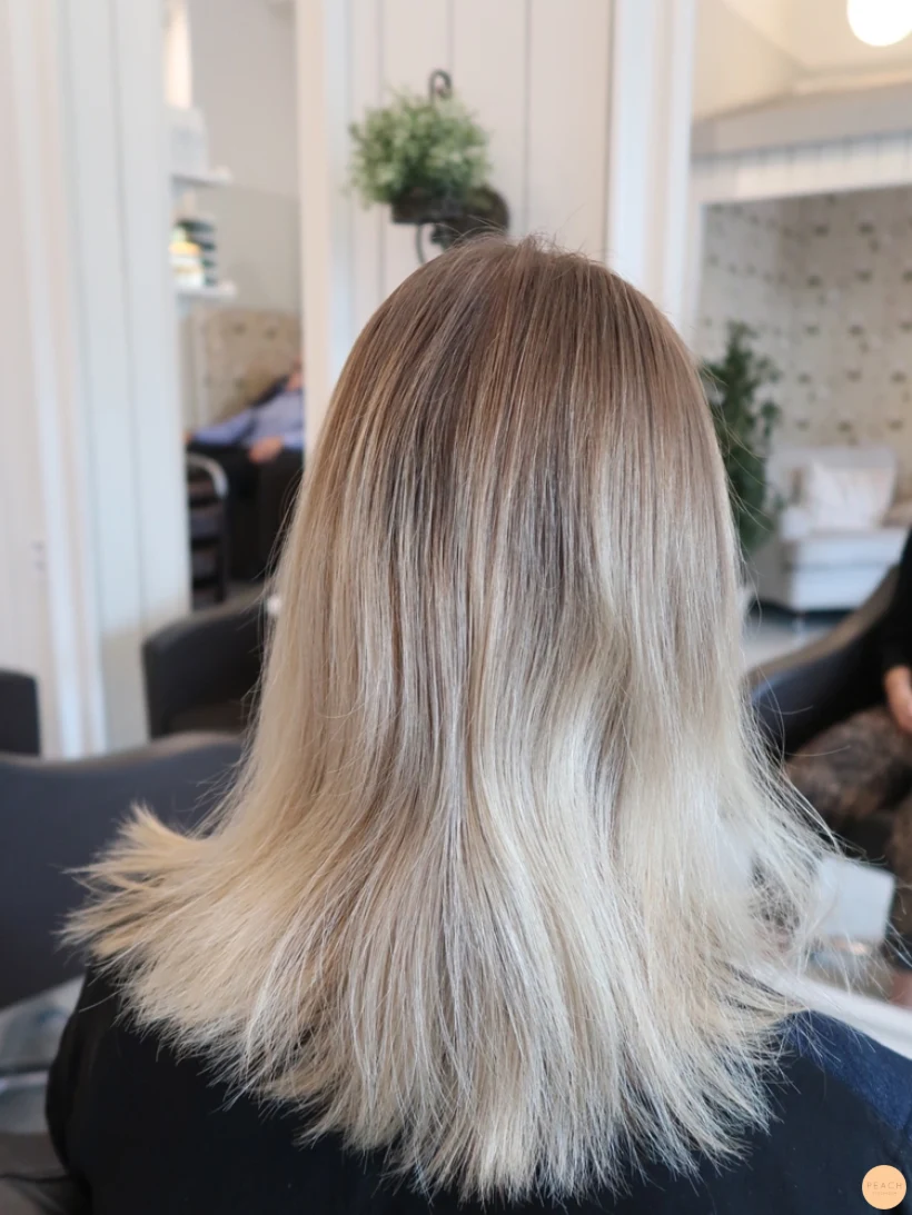 Balayage i ett blont hår