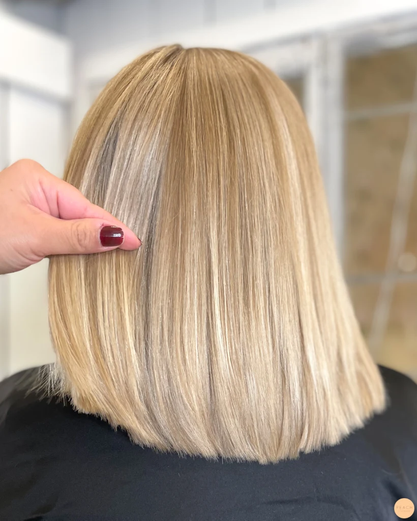 Varm blond nyans med highlights