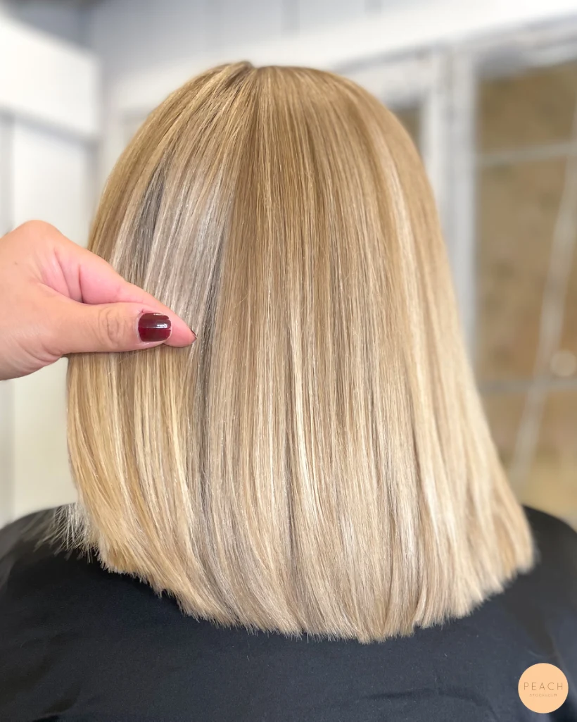 Varm blond nyans med highlights
