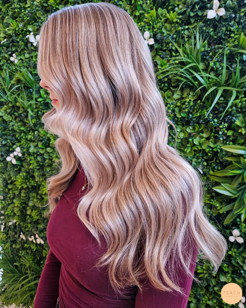 Creamy blonde hair makeover