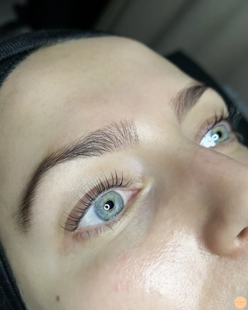 Natural lift with Yumi keratin lashlift