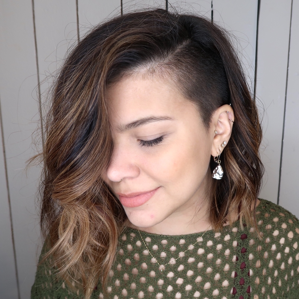 Sidecut med en lob frisyr