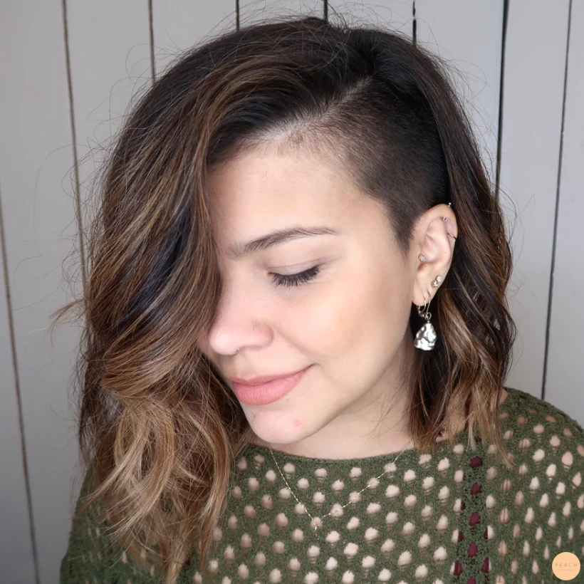 Sidecut med en lob frisyr