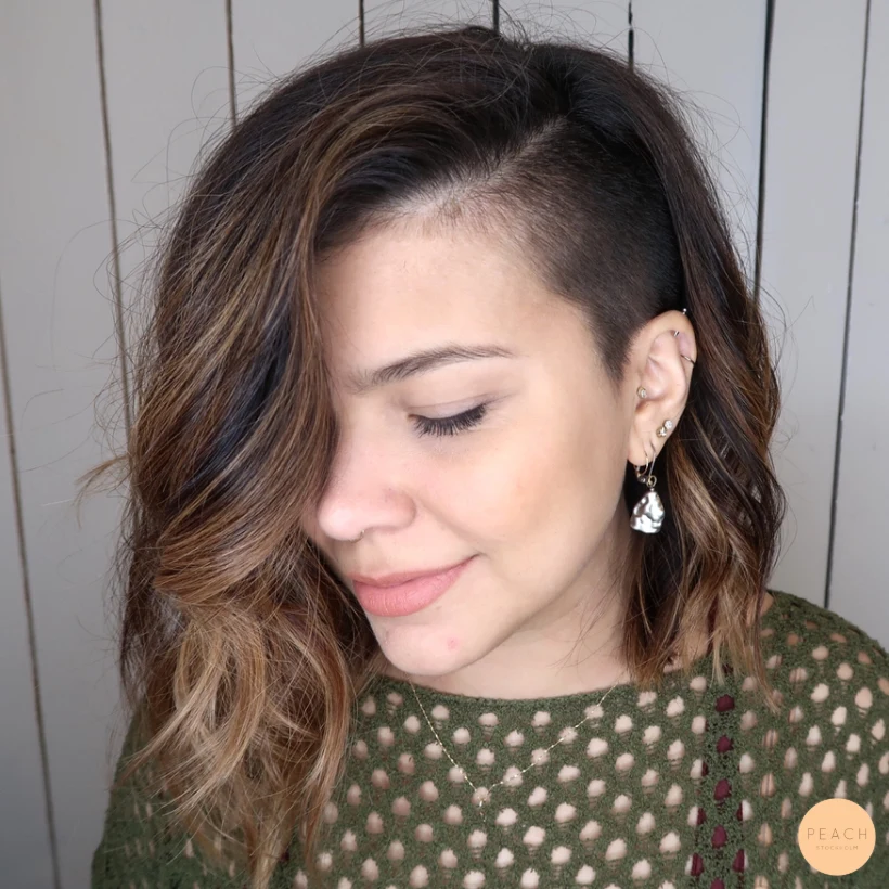 Sidecut med en lob frisyr