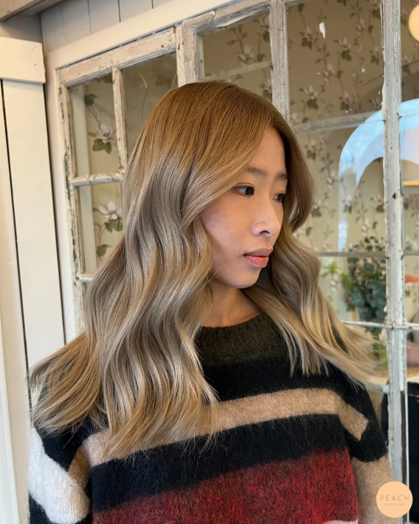 Cool bronde hair color✨🤎