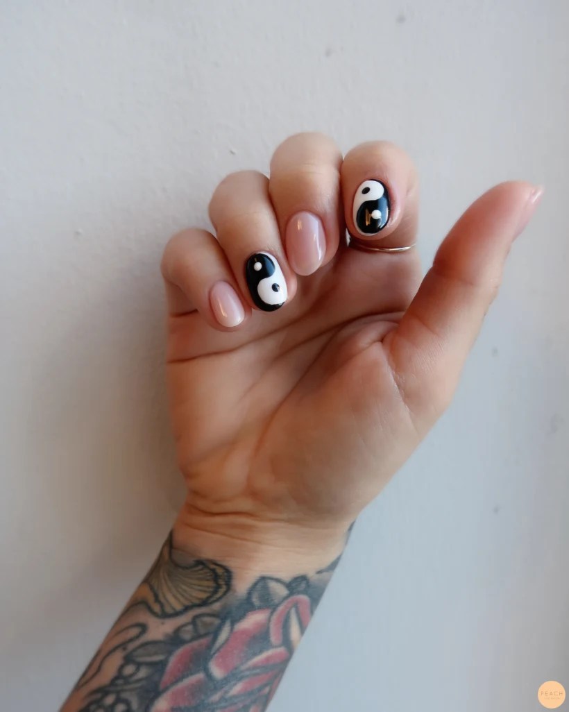 Yin och Yang naildesign