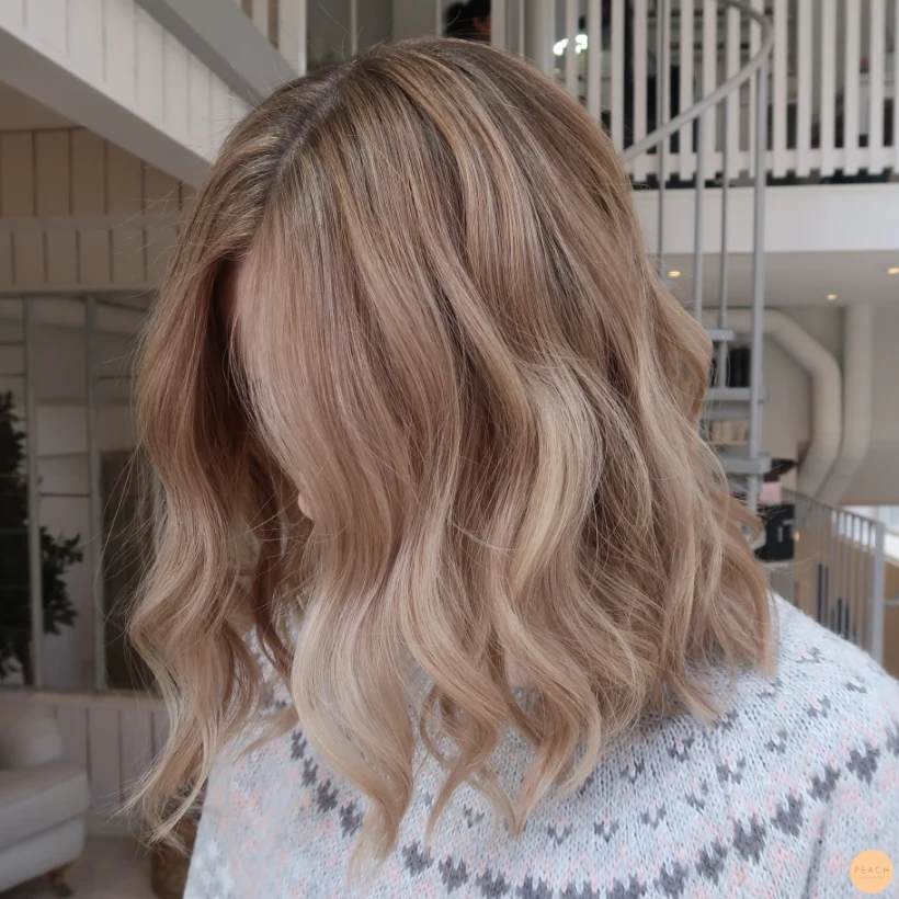 Varm blond balayage