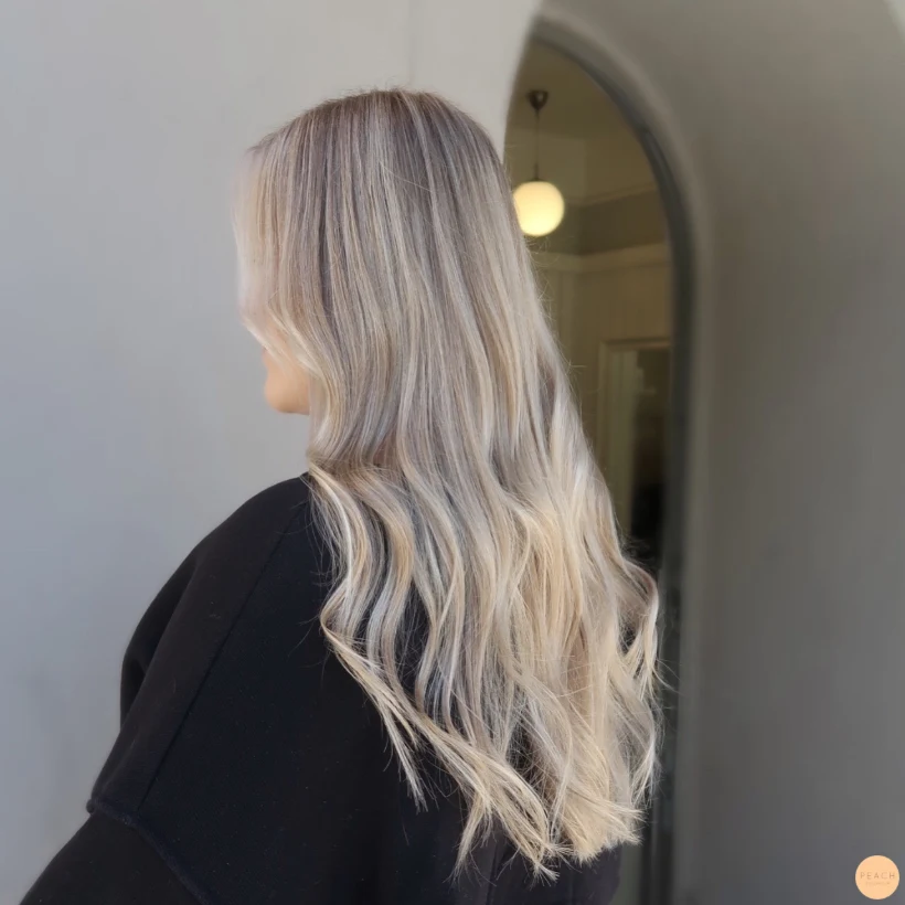 Blond balayage i kalla toner