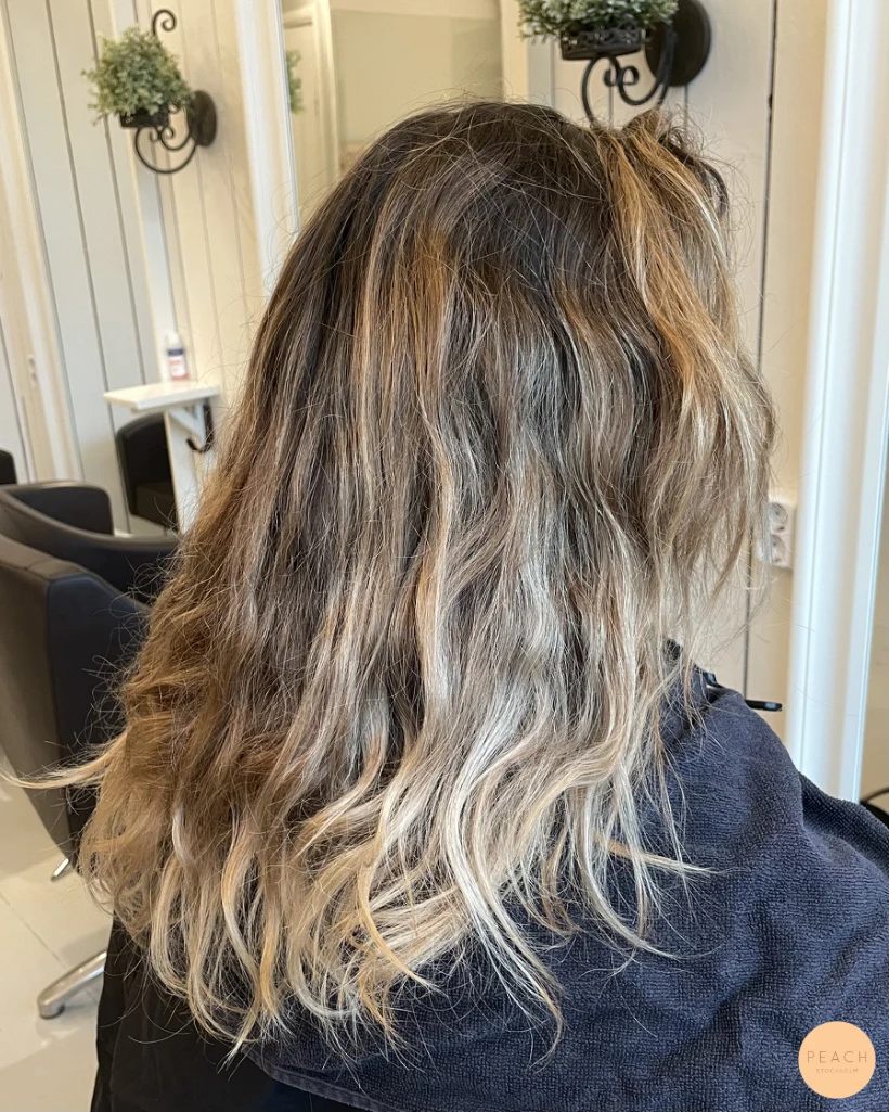 Klippning av slitna toppar och Balayage slingor ✨
