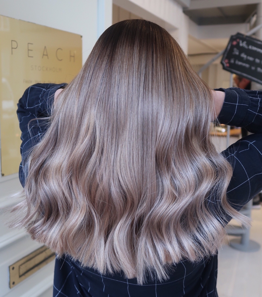 Balayage på mörkt hår
