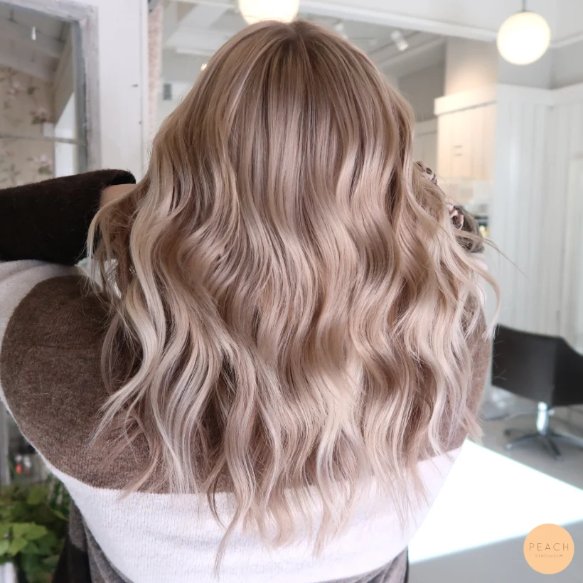 Makeover med balayage och extensions