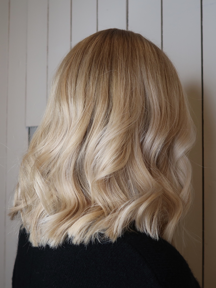 Kall blond hårfärg