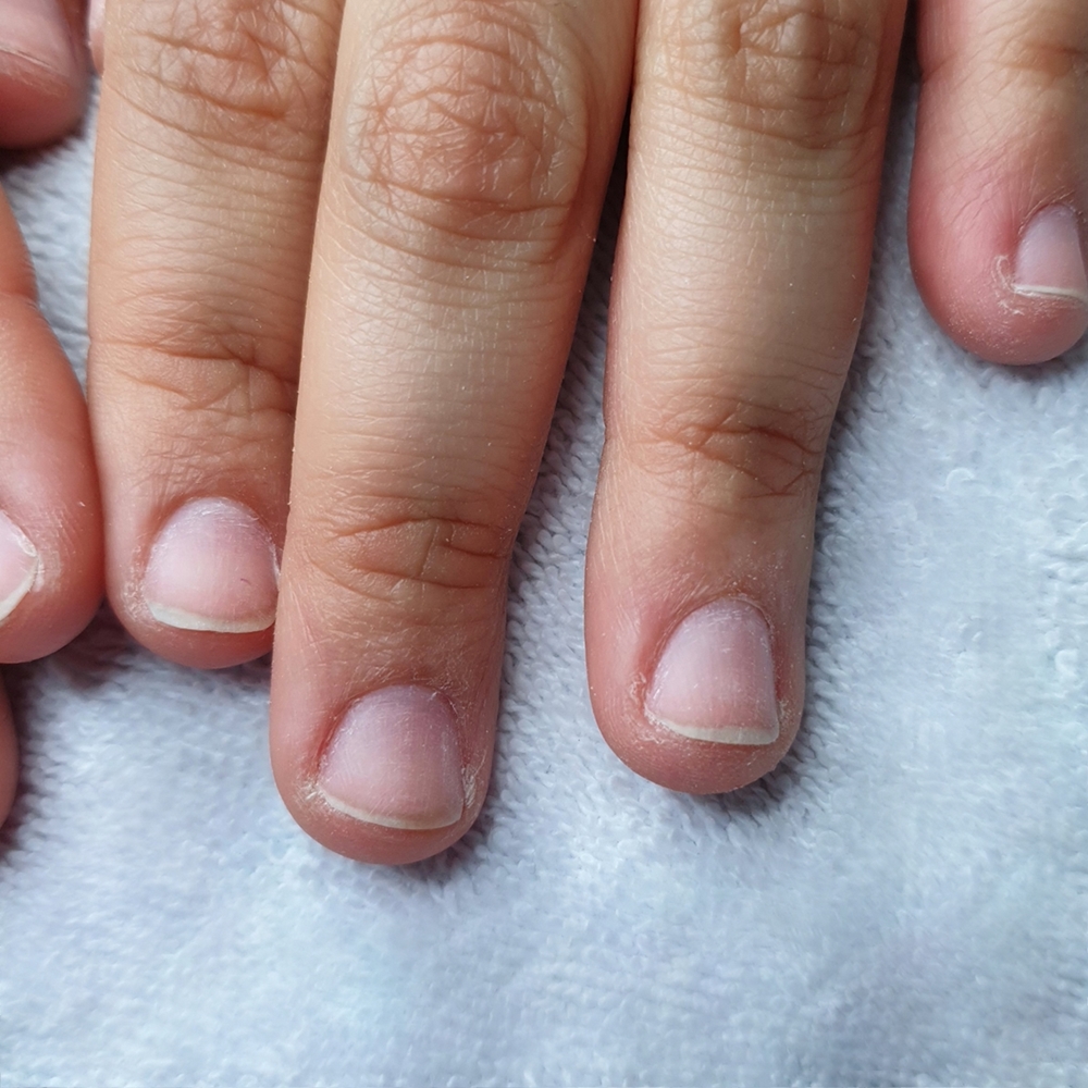 Från nagelbitare till långa naglar
