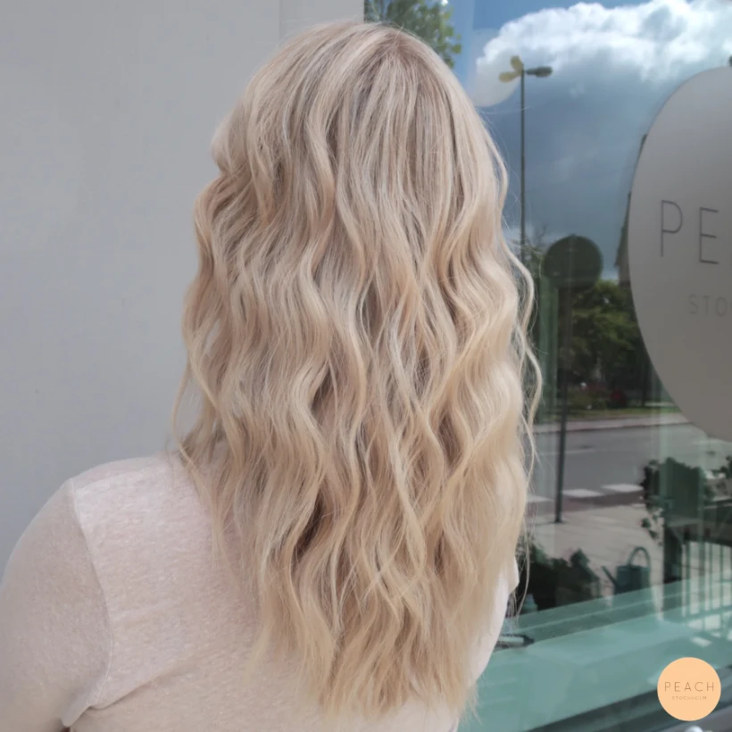 Krämig sand blond