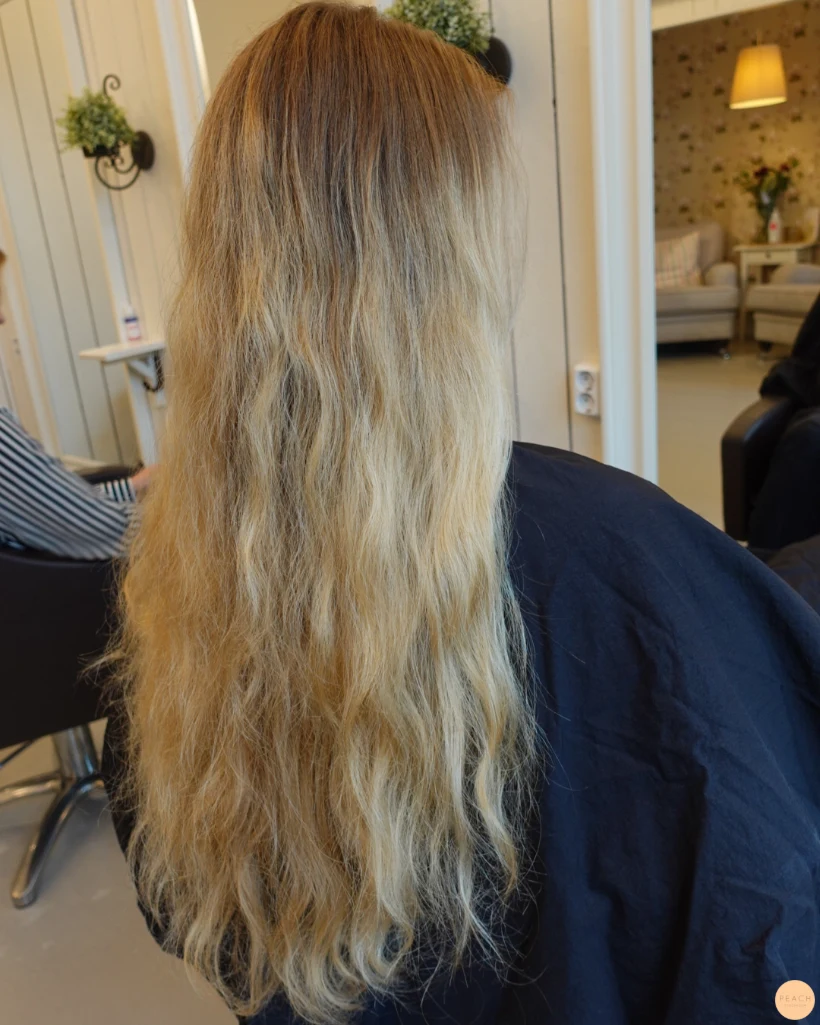 Blond balayage technique