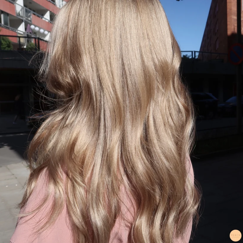 Blond hårfärg