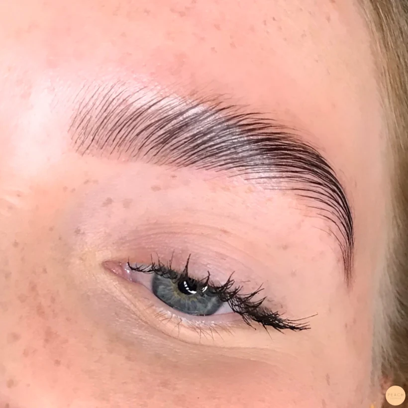 YUMI BROWS perfekta bryn