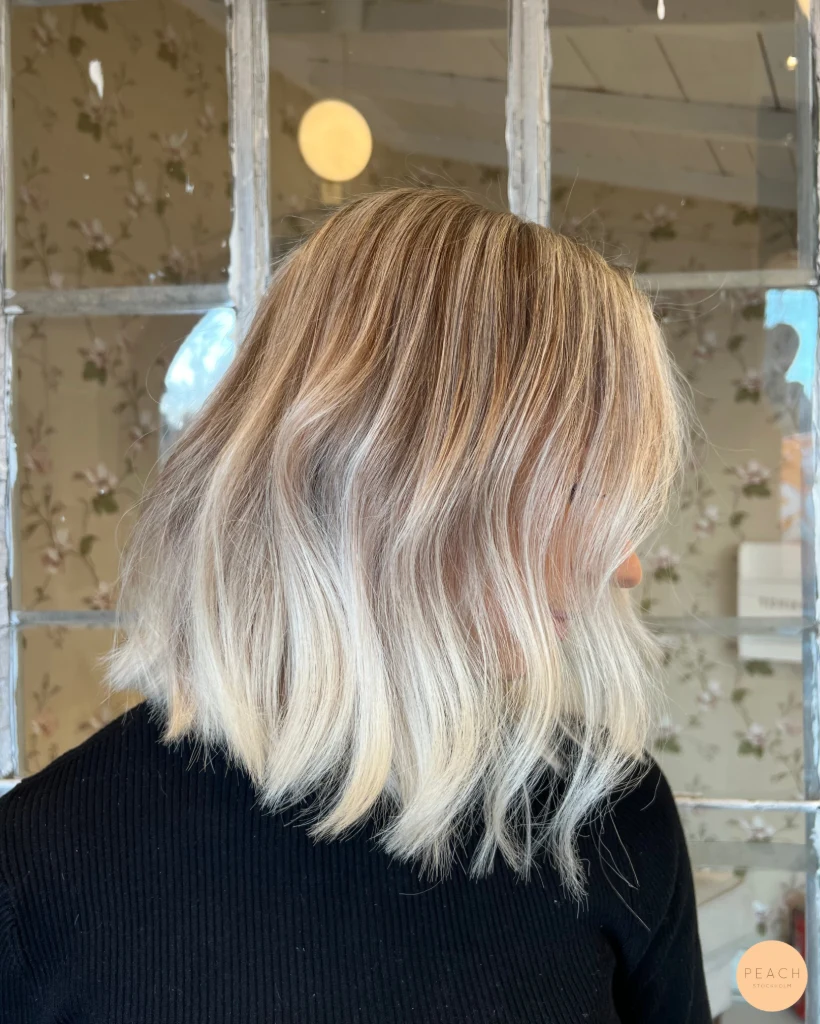 Reverse blonde balayage 🌟