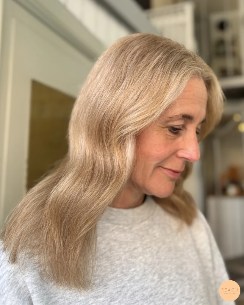 Champagne blond hårfärg