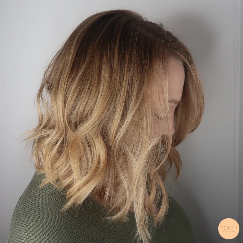 Blond balayage med sandblonda toner
