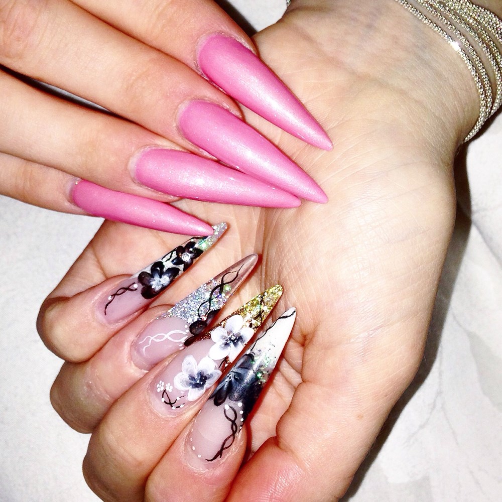Stiletto naglar