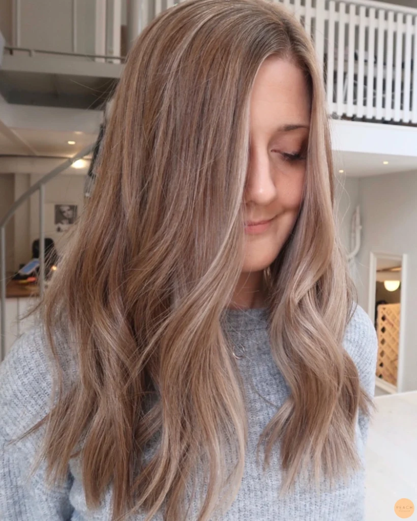 Lowlights i blont hår