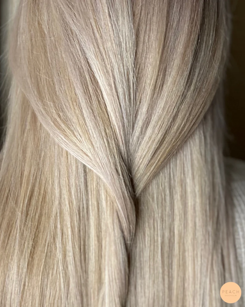 Blond hårfärg med mjuka lowlights