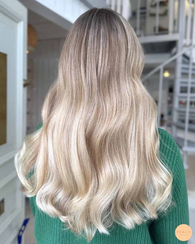 Soft blonde med mjuk utväxt