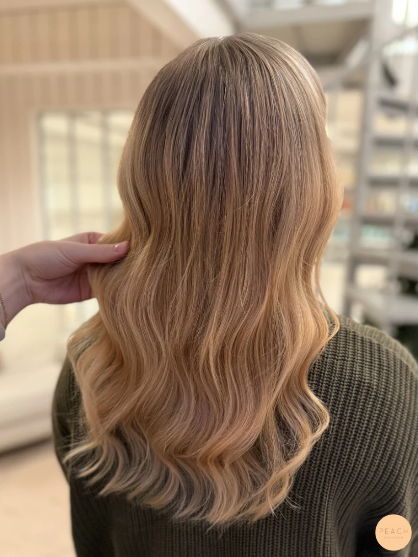 Höst blond hårfärg med Olaplex