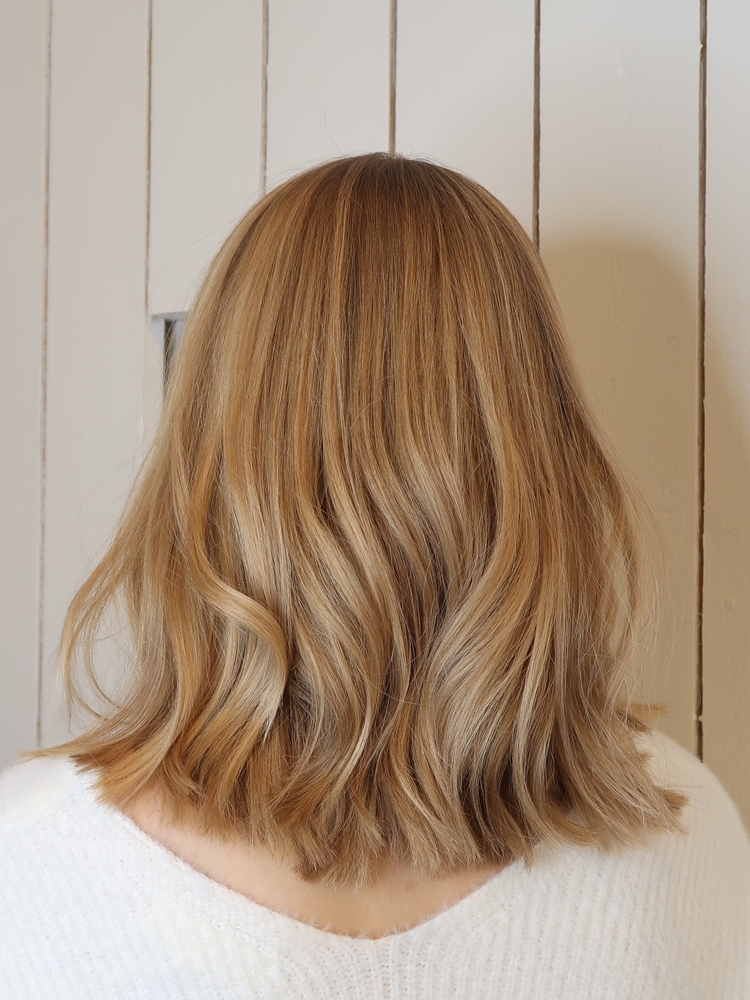 Lyxig blond hårfärg