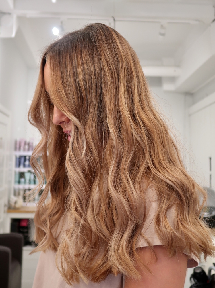 Balayage i mörkt hår
