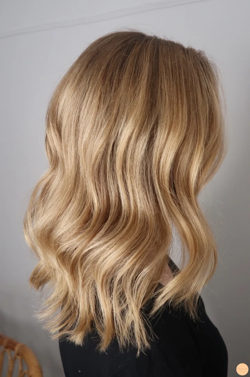 Guldblond hårfärg